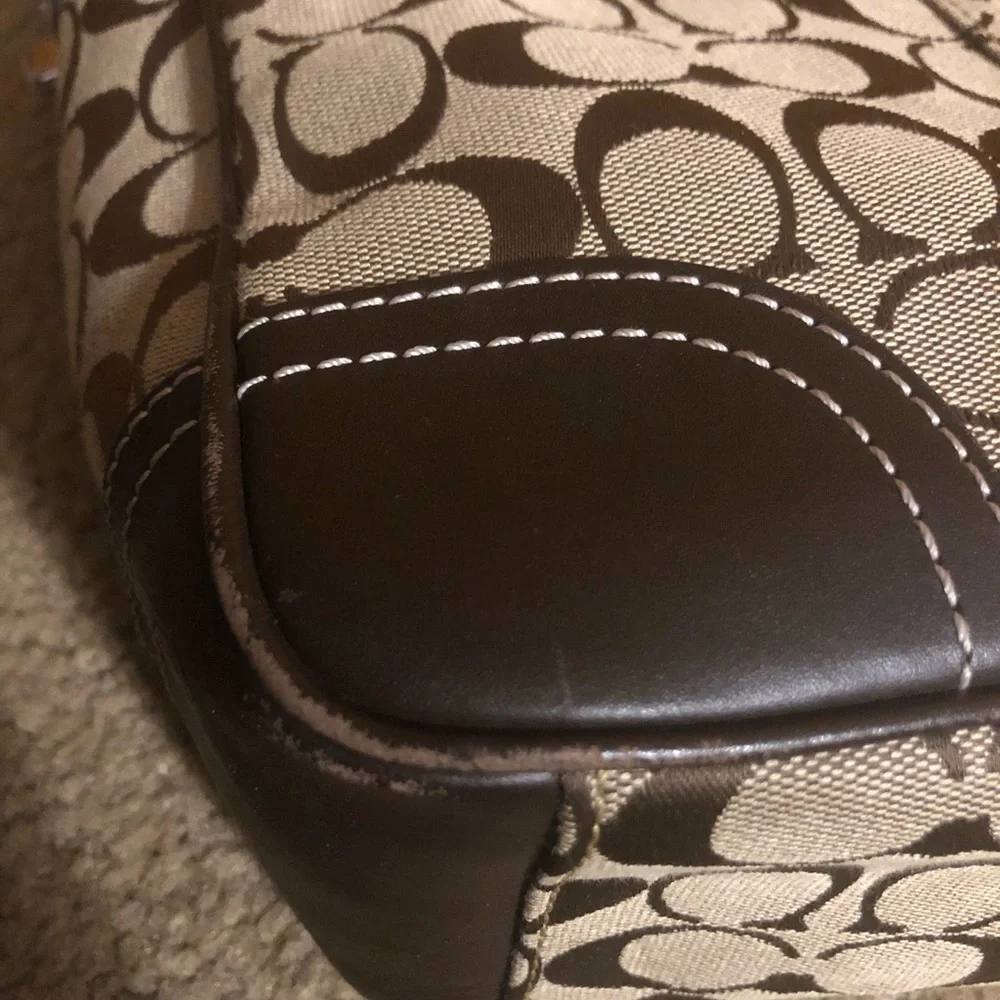 Coach signature shoulder bag - Picture 5 of 10